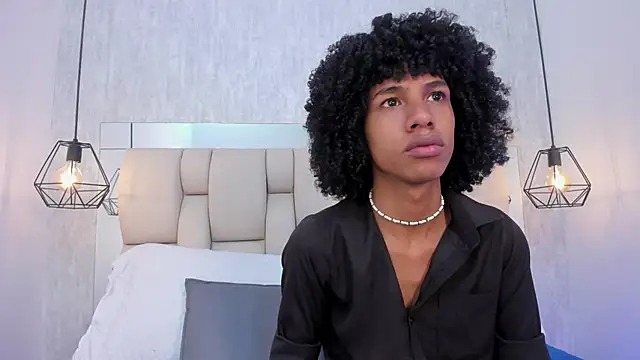 Snapshot of Johan_gz_ chatting on 10.06.25 Johan gz  online show from 10.06.25