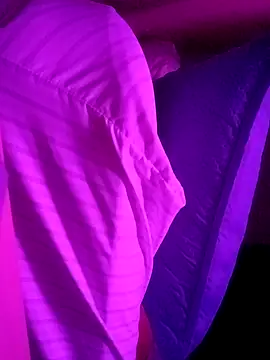 sarahkat86 online show from 09.18.25