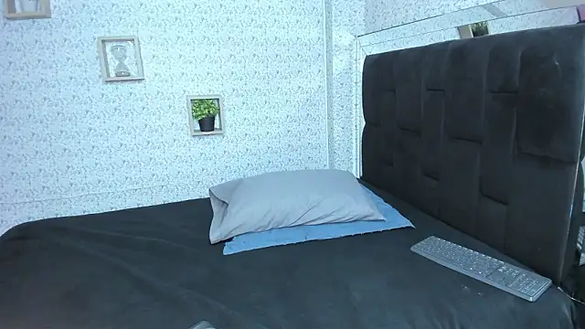 lisa logan online show from 02.13.26