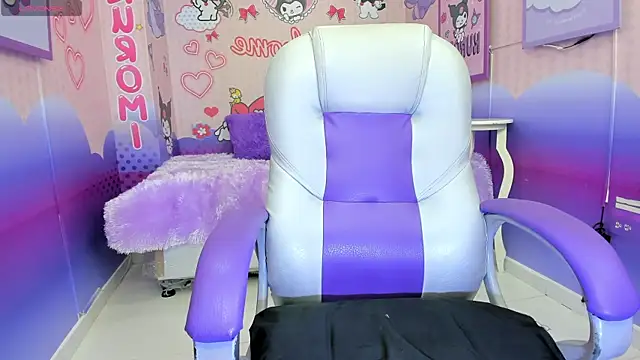 Snapshot of michell__petit_ chatting on 09.12.25 michell  petit  online show from 09.12.25