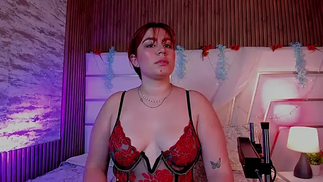 AdelaTaylor online show from 09.19.25