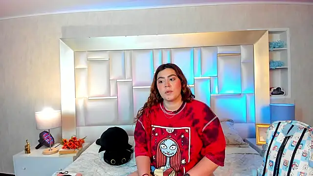 AdelaTaylor online show from 10.30.25