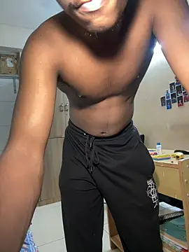 Snapshot of Lustking2406 chatting on 10.05.25 Lustking2406 online show from 10.05.25