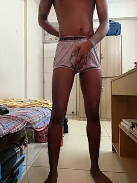 Snapshot of Lustking2406 chatting on 10.10.25 Lustking2406 online show from 10.10.25