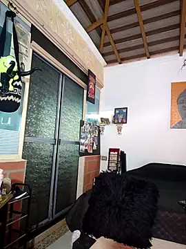 Snapshot of Katya_Bridge2 chatting on 10.08.25 Katya Bridge2 online show from 10.08.25