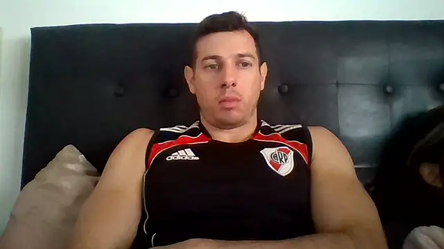 Snapshot of luca23millo90 chatting on 10.29.25 luca23millo90 online show from 10.29.25