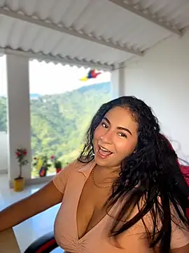 Snapshot of samanthahut1 chatting on 07.16.26 samanthahut1 online show from 07.16.26