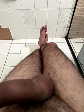 XUCRUTES42 online show from 11.26.25