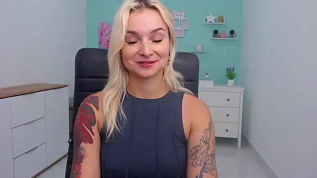 LilFleurish online show from 09.11.25