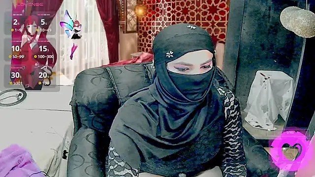 Snapshot of SultanaLayla chatting on 09.13.25 SultanaLayla online show from 09.13.25