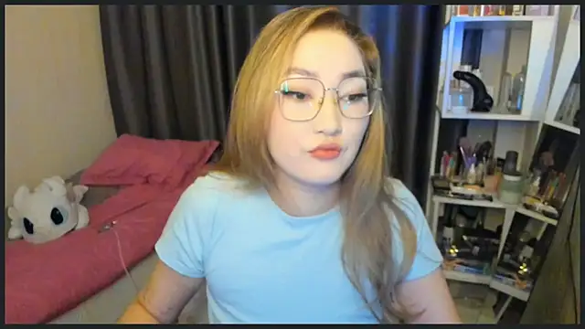 lyra x online show from 11.27.25