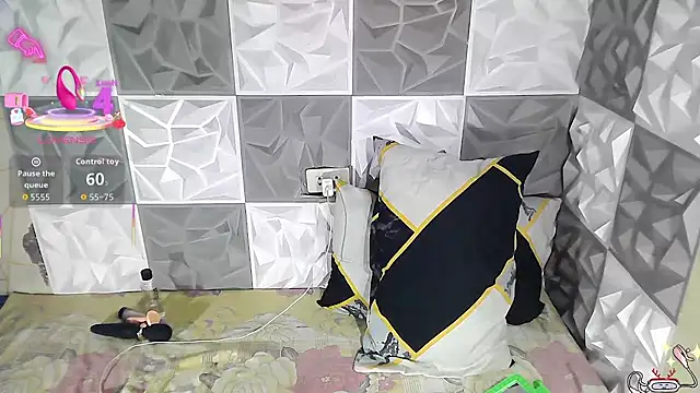 Snapshot of BadAngel_69 chatting on 09.27.25 BadAngel 69 online show from 09.27.25