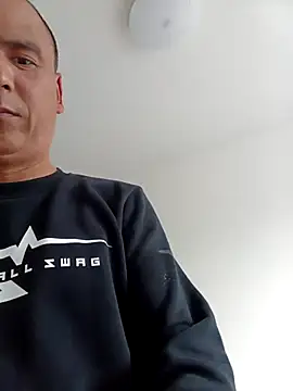 CWQ123 online show from 10.15.25