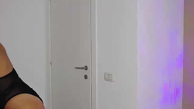 Emily Sheen online show from 10.13.25