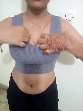 Neha Tyagi online show from 09.28.25