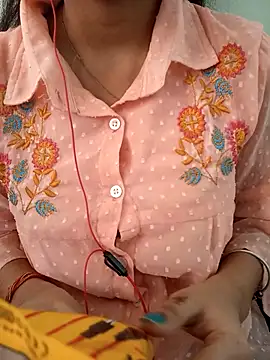 Neha Tyagi online show from 10.13.25