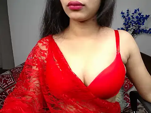 Snapshot of little_barbie69 chatting on 10.08.25 little barbie69 online show from 10.08.25