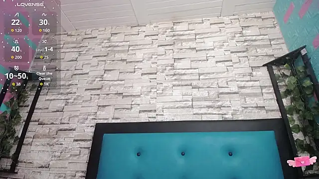 Snapshot of maily_can chatting on 10.02.25 maily can online show from 10.02.25