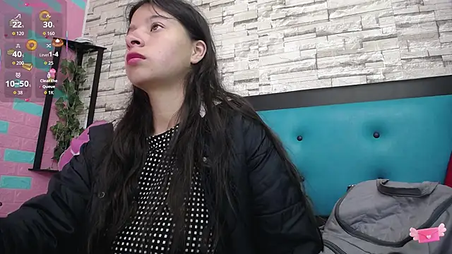 Snapshot of maily_can chatting on 10.23.25 maily can online show from 10.23.25