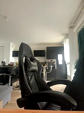 HATSUNE   online show from 09.10.25