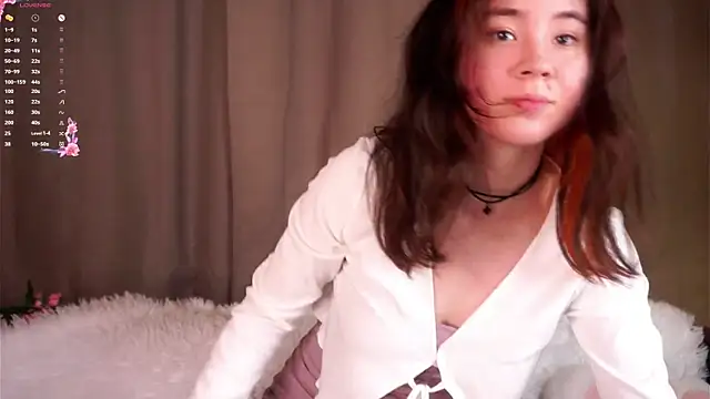 Snapshot of AlbertaClack chatting on 02.19.26 AlbertaClack online show from 02.19.26