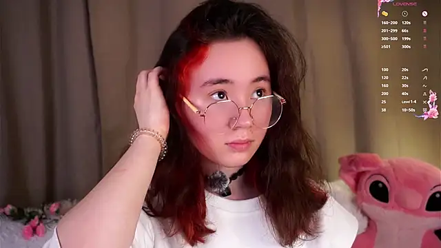 Snapshot of AlbertaClack chatting on 02.20.26 AlbertaClack online show from 02.20.26