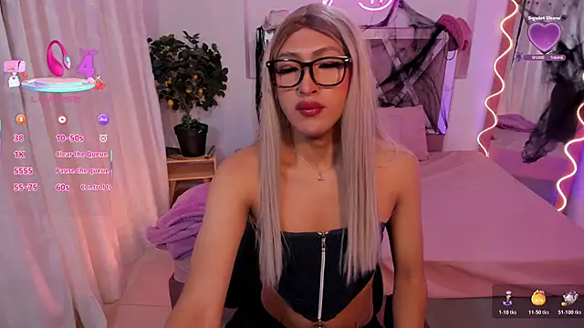 Shinedark tay1 online show from 10.25.25