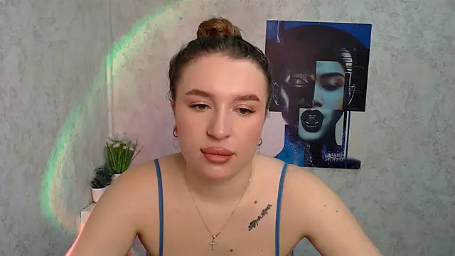 JuliaTopp  online show from 02.24.26