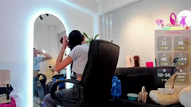 lily cash1 online show from 02.12.26