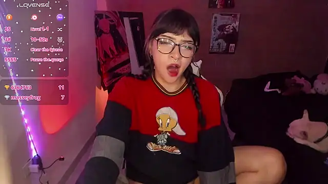 Snapshot of blackfllame chatting on 10.03.25 blackfllame online show from 10.03.25