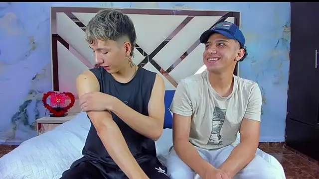 Snapshot of NARUTO-MEN- chatting on 09.28.25 NARUTO-MEN- online show from 09.28.25