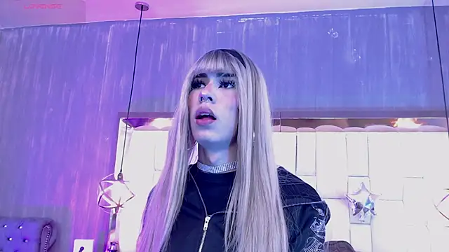 Foxxy Doll online show from 12.21.25