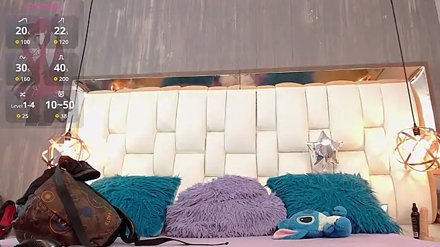 Foxxy Doll online show from 02.02.26