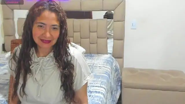 gabrielaponce11 online show from 11.12.25