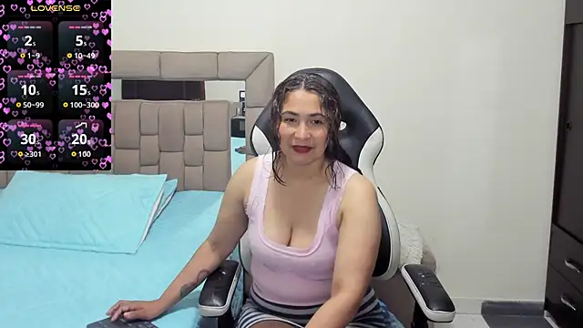 Snapshot of gabrielaponce11 chatting on 05.06.26 gabrielaponce11 online show from 05.06.26