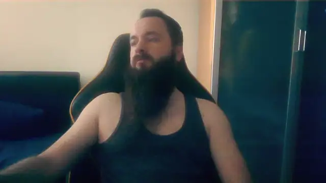 LondonMan1988 online show from 10.24.25