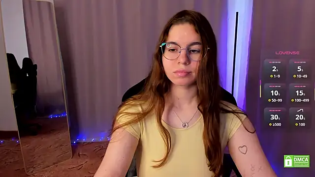 Snapshot of blessme_G chatting on 09.19.25 blessme G online show from 09.19.25