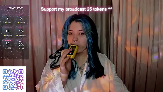 Alisa Monroe online show from 10.04.25