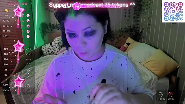 Alisa Monroe online show from 10.31.25