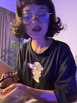 Snapshot of wildflower_sex chatting on 11.19.25 wildflower sex online show from 11.19.25