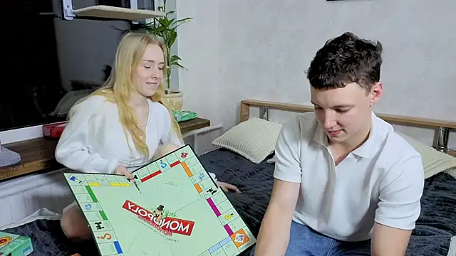 Snapshot of Emily0303 chatting on 10.08.25 Emily0303 online show from 10.08.25