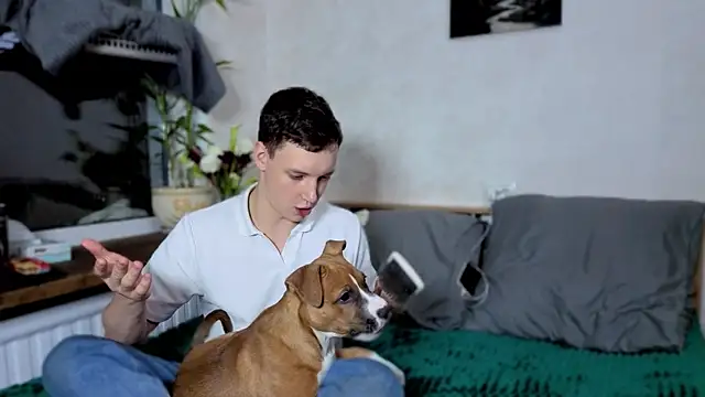 Snapshot of Emily0303 chatting on 10.11.25 Emily0303 online show from 10.11.25