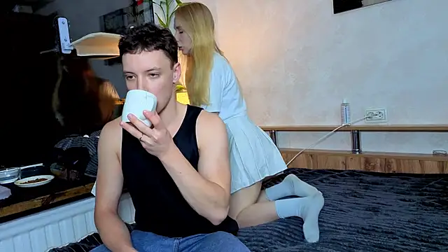 Snapshot of Emily0303 chatting on 10.13.25 Emily0303 online show from 10.13.25