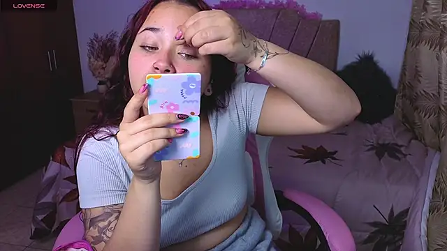 Leakitten online show from 10.08.25