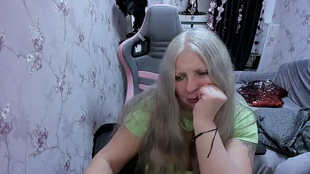 silver moon light online show from 10.26.25