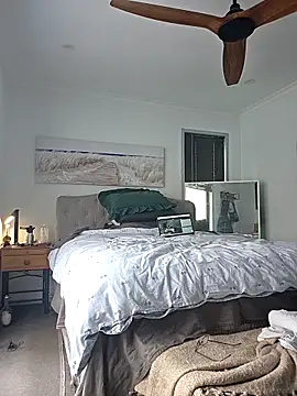 iamthepublickmasterbater online show from 12.16.25