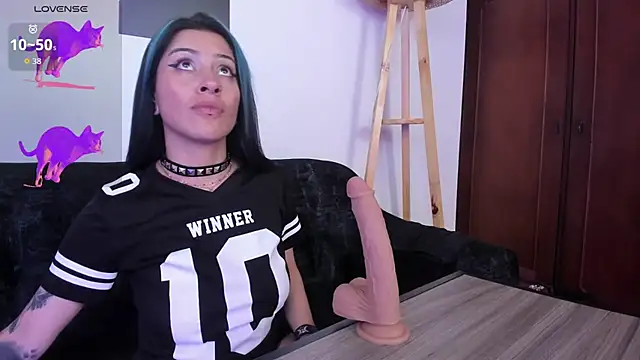 Snapshot of cherry_jenklins8 chatting on 09.25.25 cherry jenklins8 online show from 09.25.25