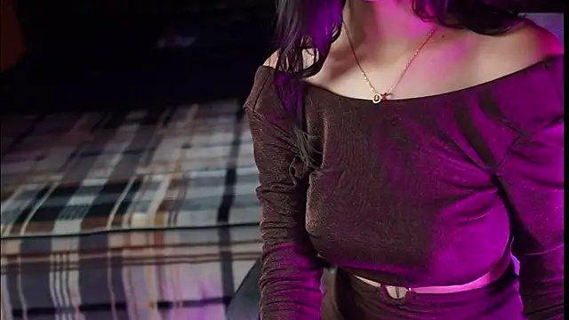 NidhiChandra online show from 09.15.25