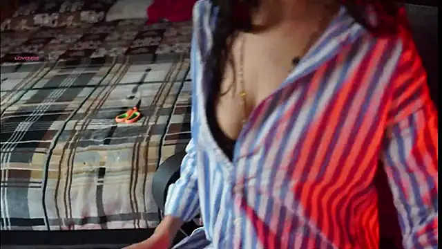 NidhiChandra online show from 10.08.25