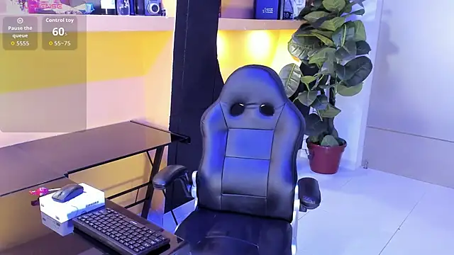 Bela Jones online show from 09.28.25